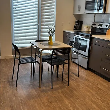 Incredible Hollywood Loft Free Parking-3